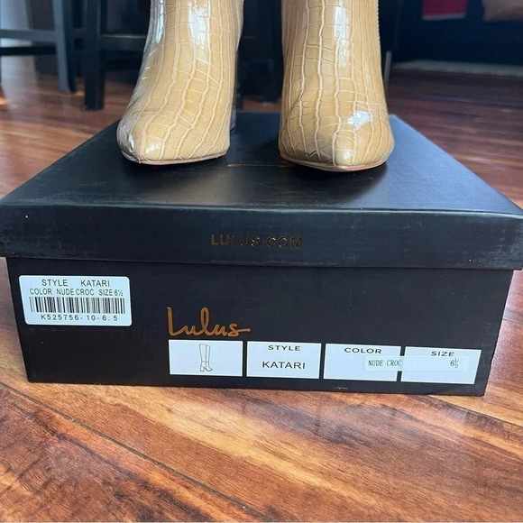 Lulu’s Croc Pointed-Toe Knee High Boots in Light Nude Size 10 New In Box - Picture 6 of 6